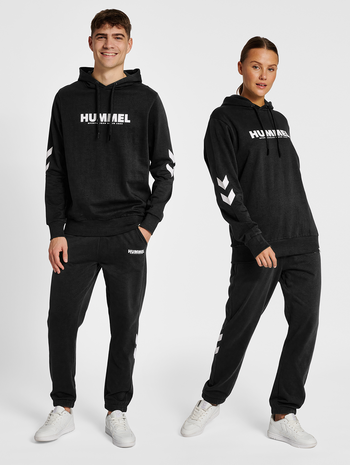 hmlLEGACY HOODIE PANTS SET, BLACK, model