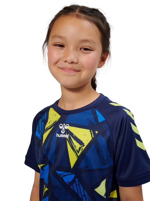 hmlGRAPHIC UNIVERSE JERSEY S/S KIDS, MARINE, model