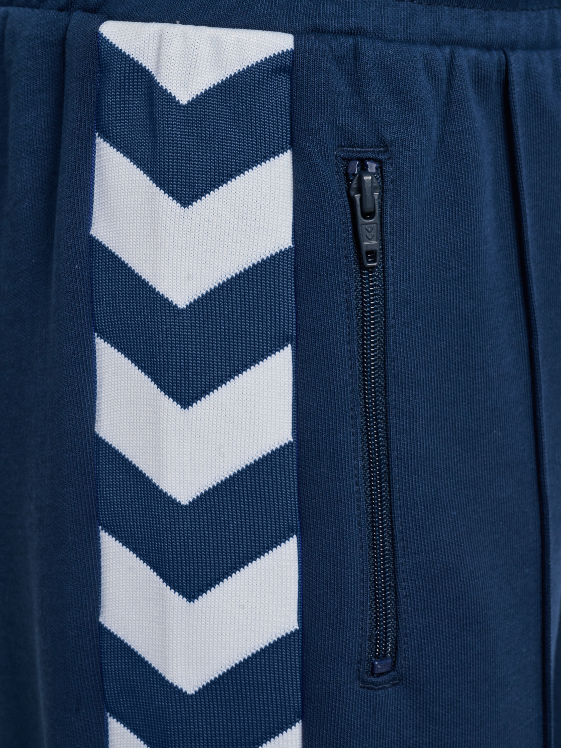 hmlJR ARCHIVE REGULAR POLY SHORTS, DRESS BLUES, packshot