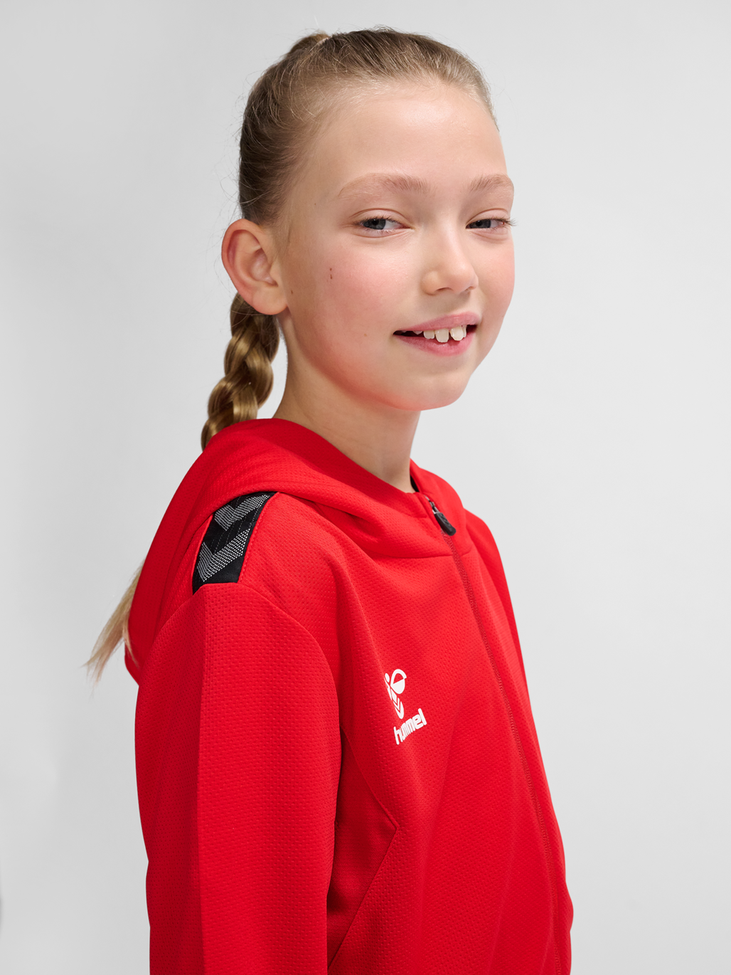 hmlAUTHENTIC PL ZIP HOODIE KIDS, TRUE RED, model