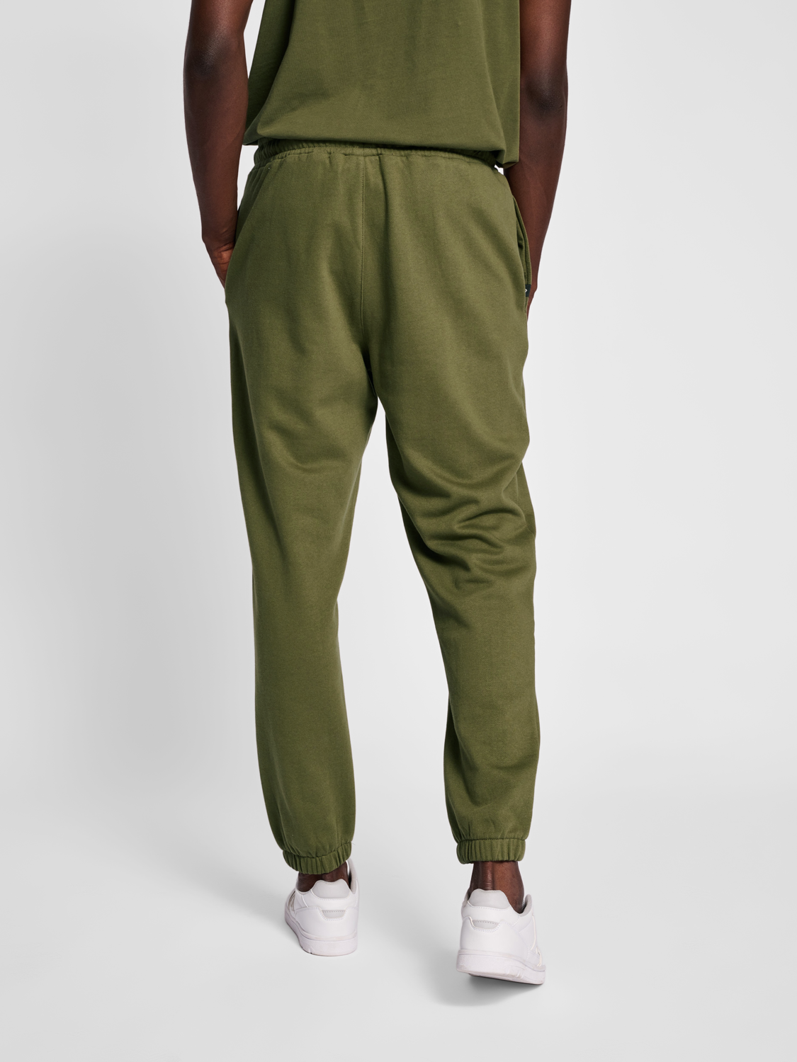 Buy Roadster Women Olive Green Regular Fit Solid Joggers - Trousers for  Women 2355995 | Myntra