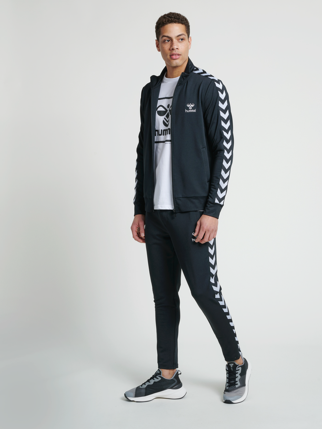 Hummel nathan zip jacket deals