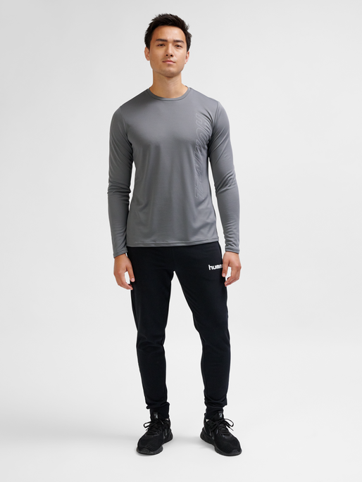 hmlTE TOPAZ T-SHIRT L/S, QUIET SHADE, model