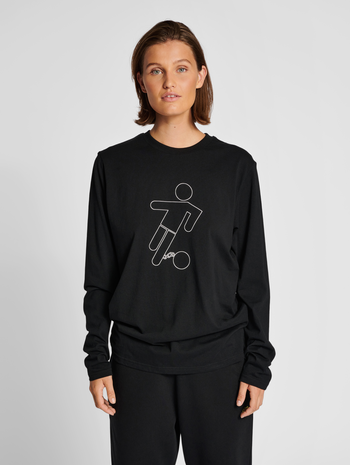 hmlAMNESTY T-SHIRT L/S, BLACK, model