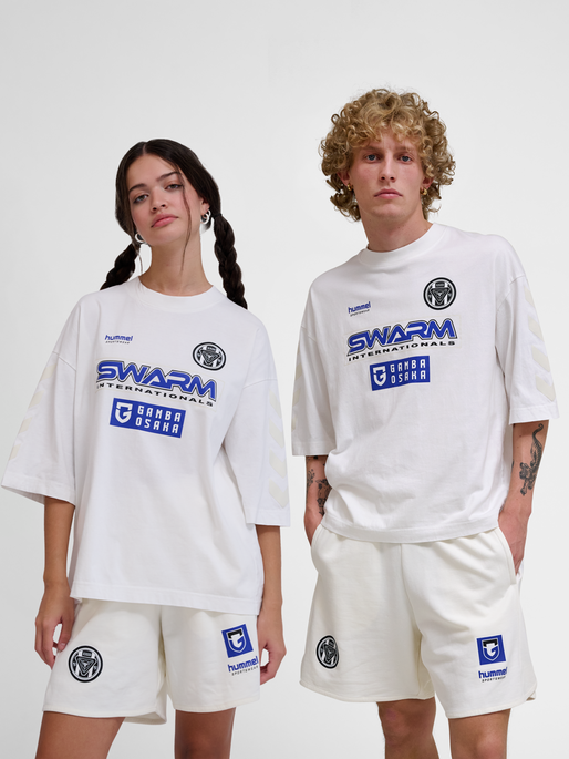 hmlOVERSIZED T-SHIRT GAMBA, WHITE, model