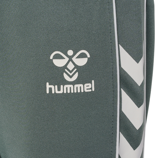 hmlTRACK TRACKSUIT, LAUREL WREATH, packshot