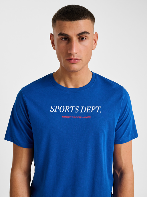 hmlPULSE GRAPHIC T-SHIRT S/S, TRUE BLUE, model