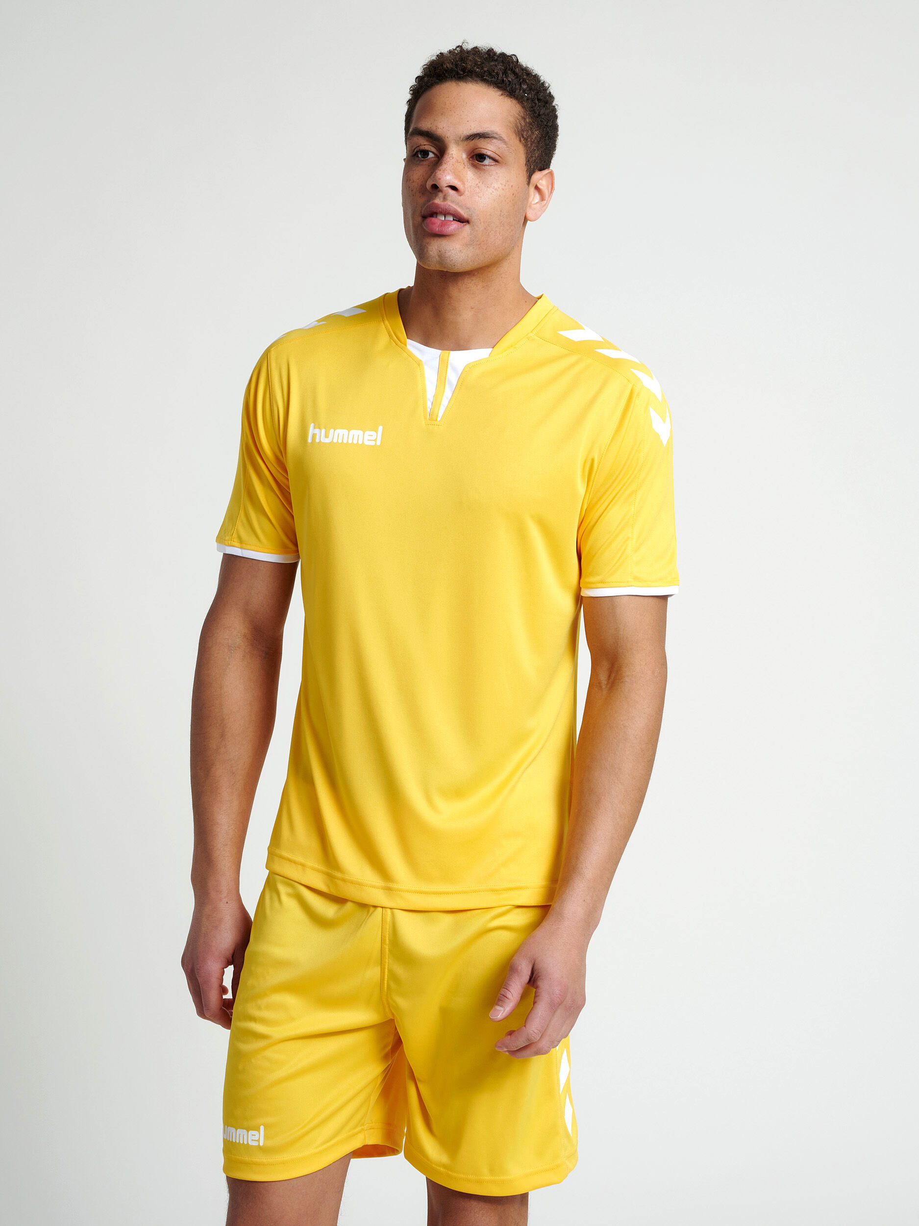Hummel sportswear online