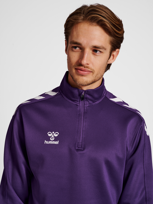 hmlCORE XK HALF ZIP POLY SWEAT, ACAI, model