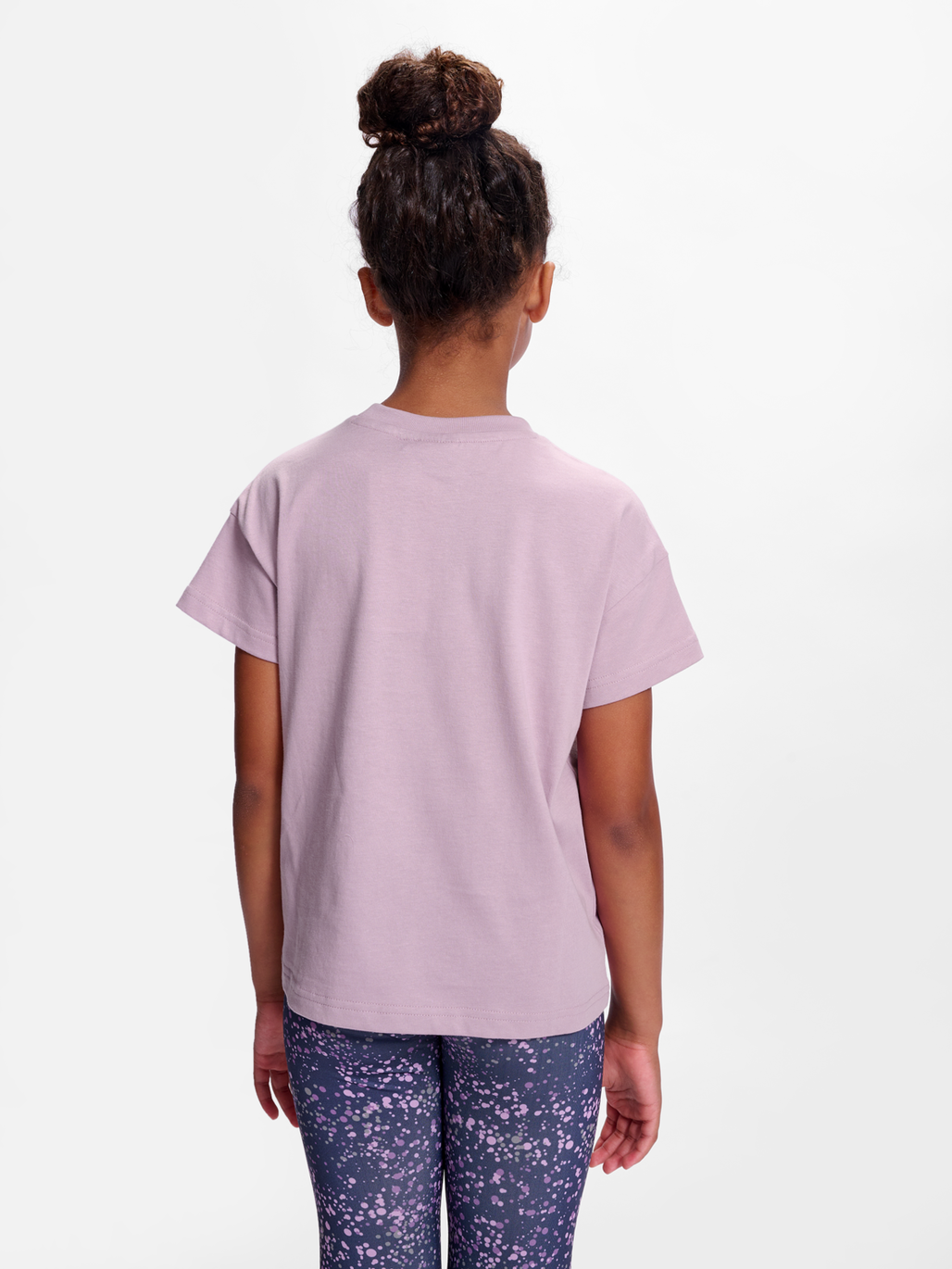 hmlLUNA T-SHIRT S/S, 3877, model