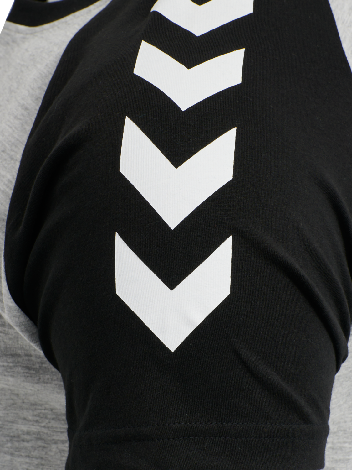 hmlLEGACY BLOCKED T-SHIRT, GREY MELANGE/BLACK, packshot