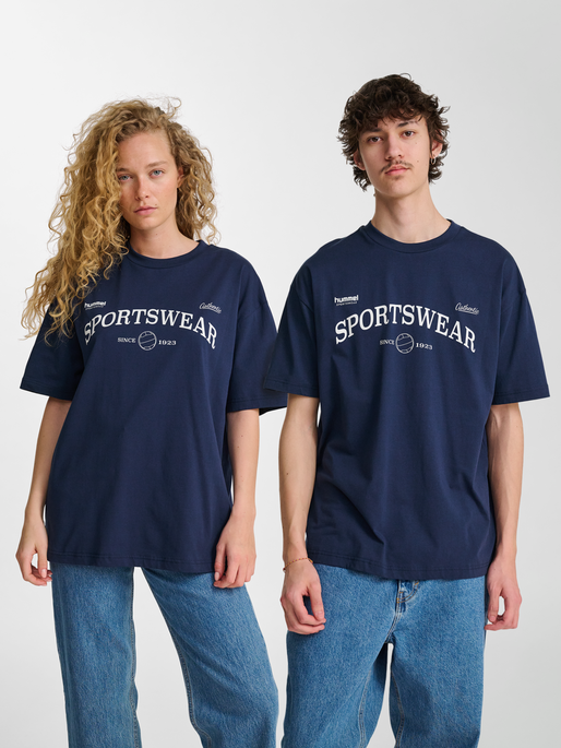 hmlLOOSE TEE S/S CLUB SPORTSWEAR, DRESS BLUES, model