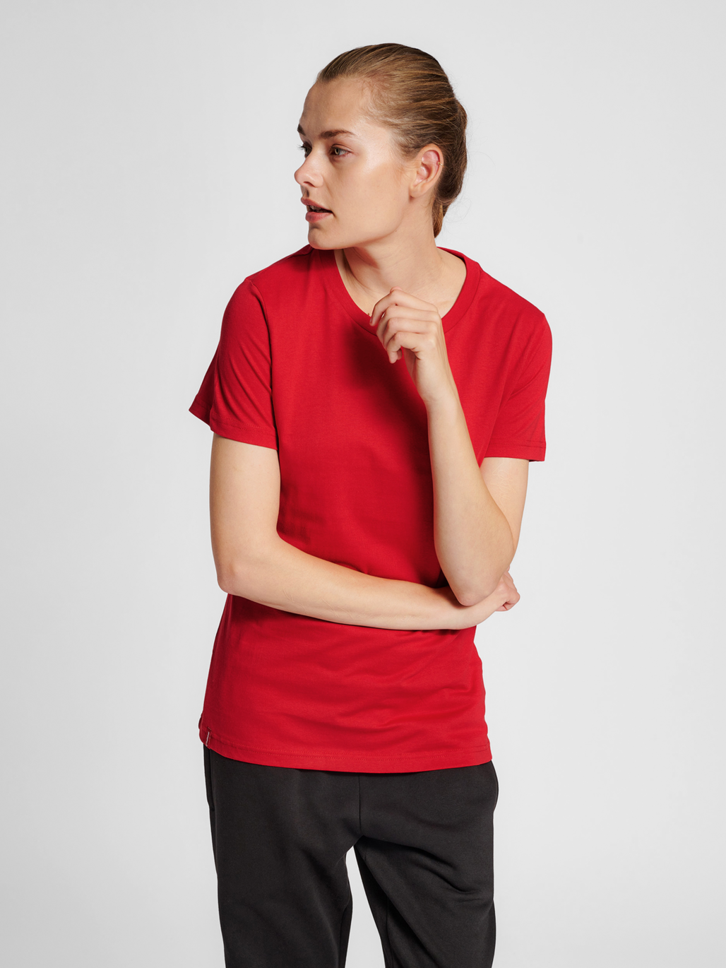 Red t shirt black jeans on sale
