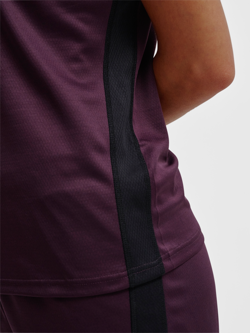 hmlMULTI PL JERSEY WOMAN, PLUM PERFECT, model