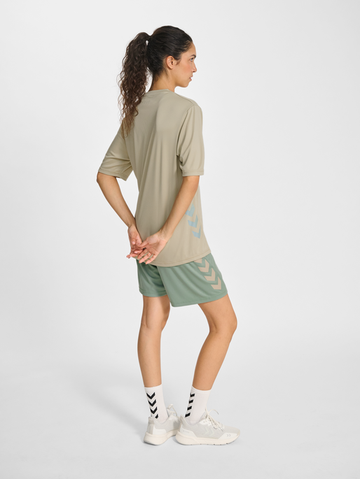 hmlPROMO DUO SET, ABBEY STONE/ICEBERG GREEN, model