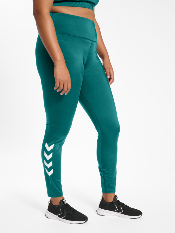 hmlTE CURVY HIGH WAIST TIGHTS PLUS, 6470, model