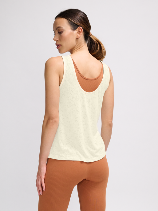 hmlMT LIGHT BURNOUT TANKTOP, WHITECAP GRAY, model