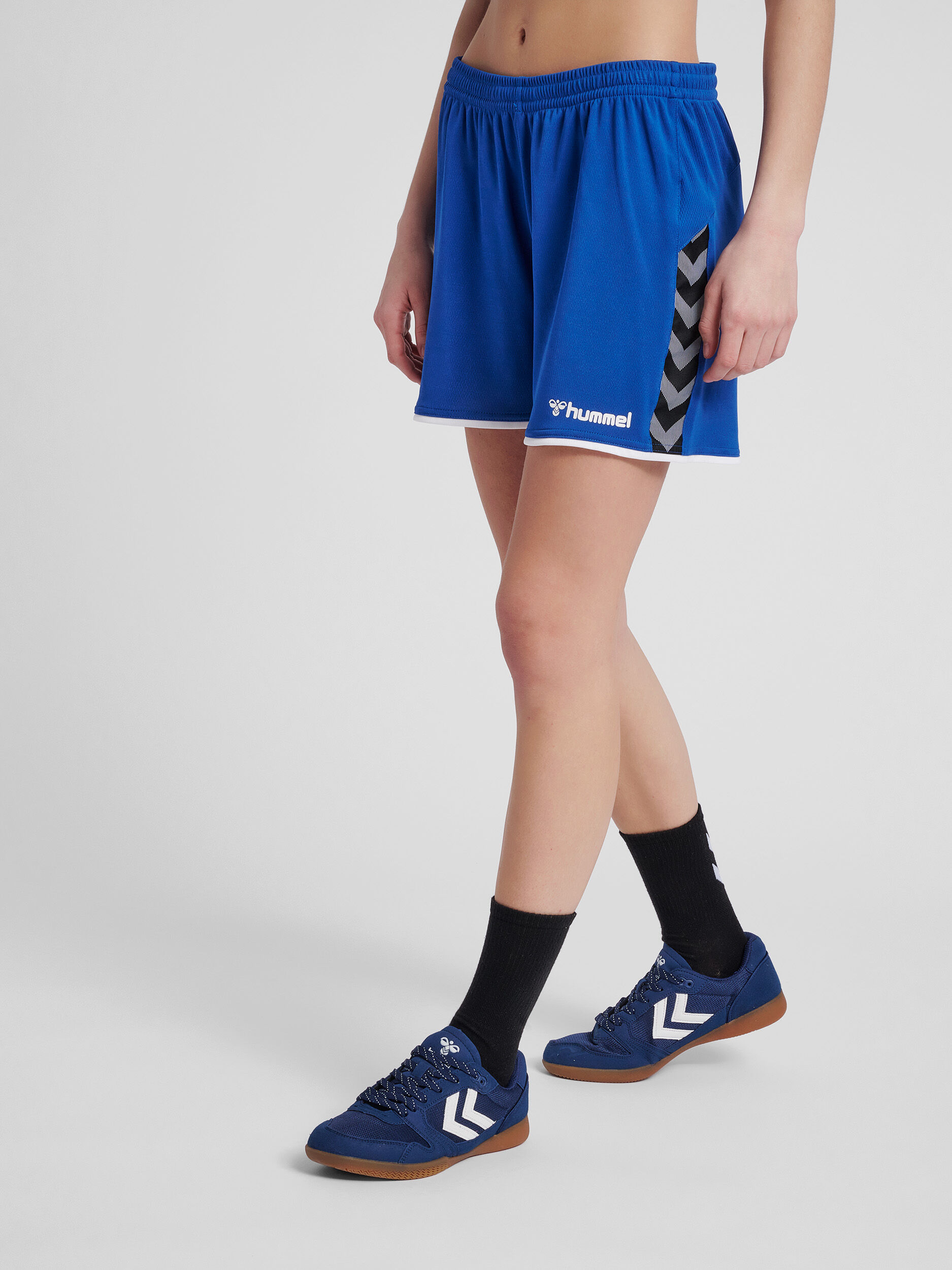 Hummel shorts on sale