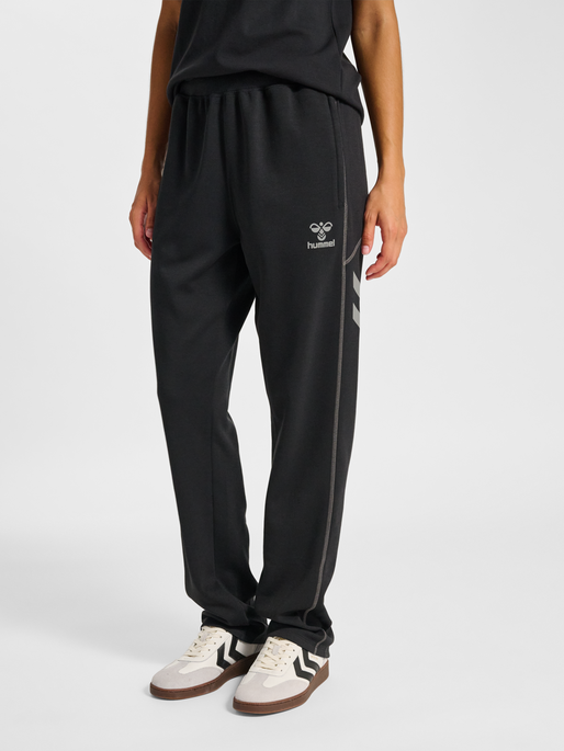 hmlMOVE 2.0 PANTS WOMAN, BLACK, model