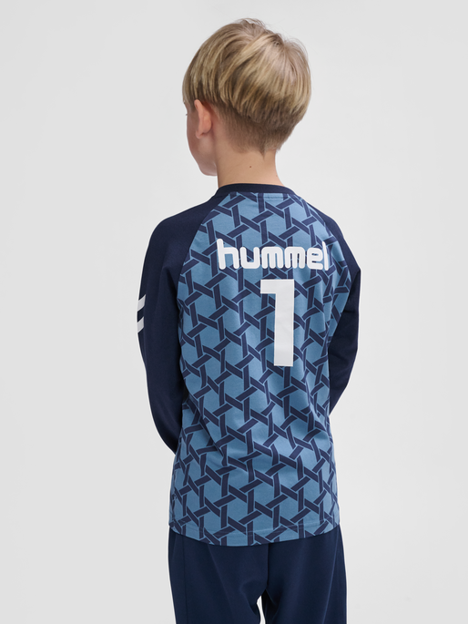 hmlPS T-SHIRT L/S, CAPTAIN'S BLUE, model