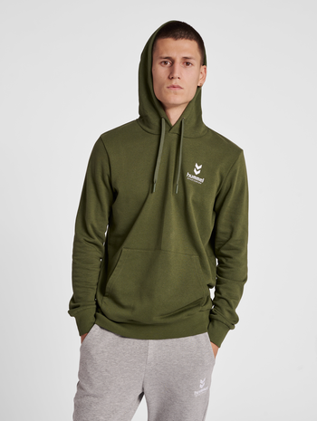hmlOSCAR HOODIE, RIFLE GREEN, model