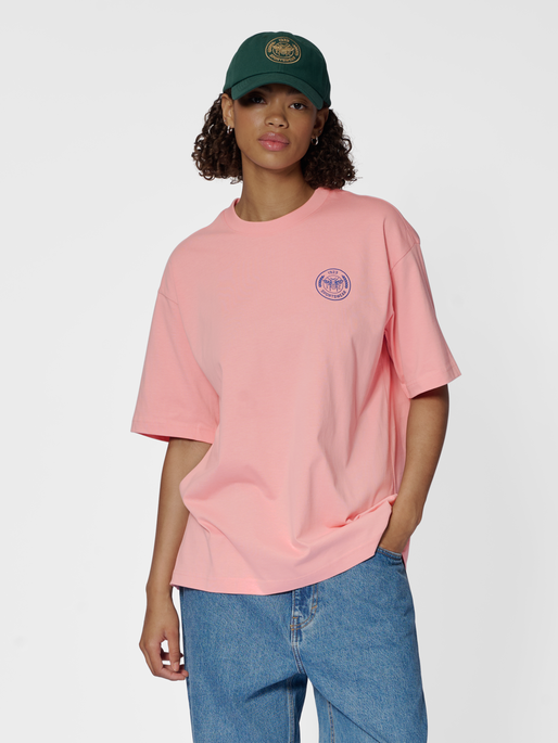 hmlSWARM LOOSE T-SHIRT, BRIDAL ROSE, model
