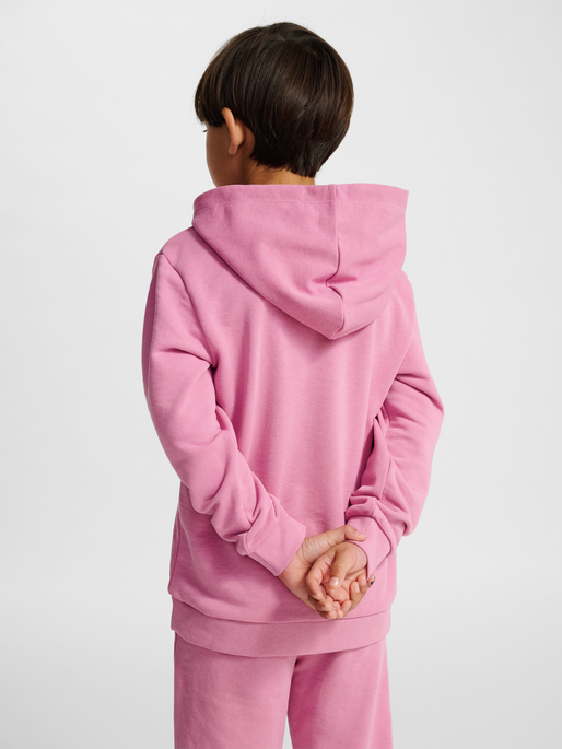 hmlJR BASE HOODIE, POLIGNAC, model