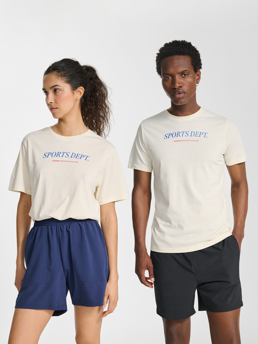 hmlPULSE GRAPHIC T-SHIRT S/S, TOFU, model