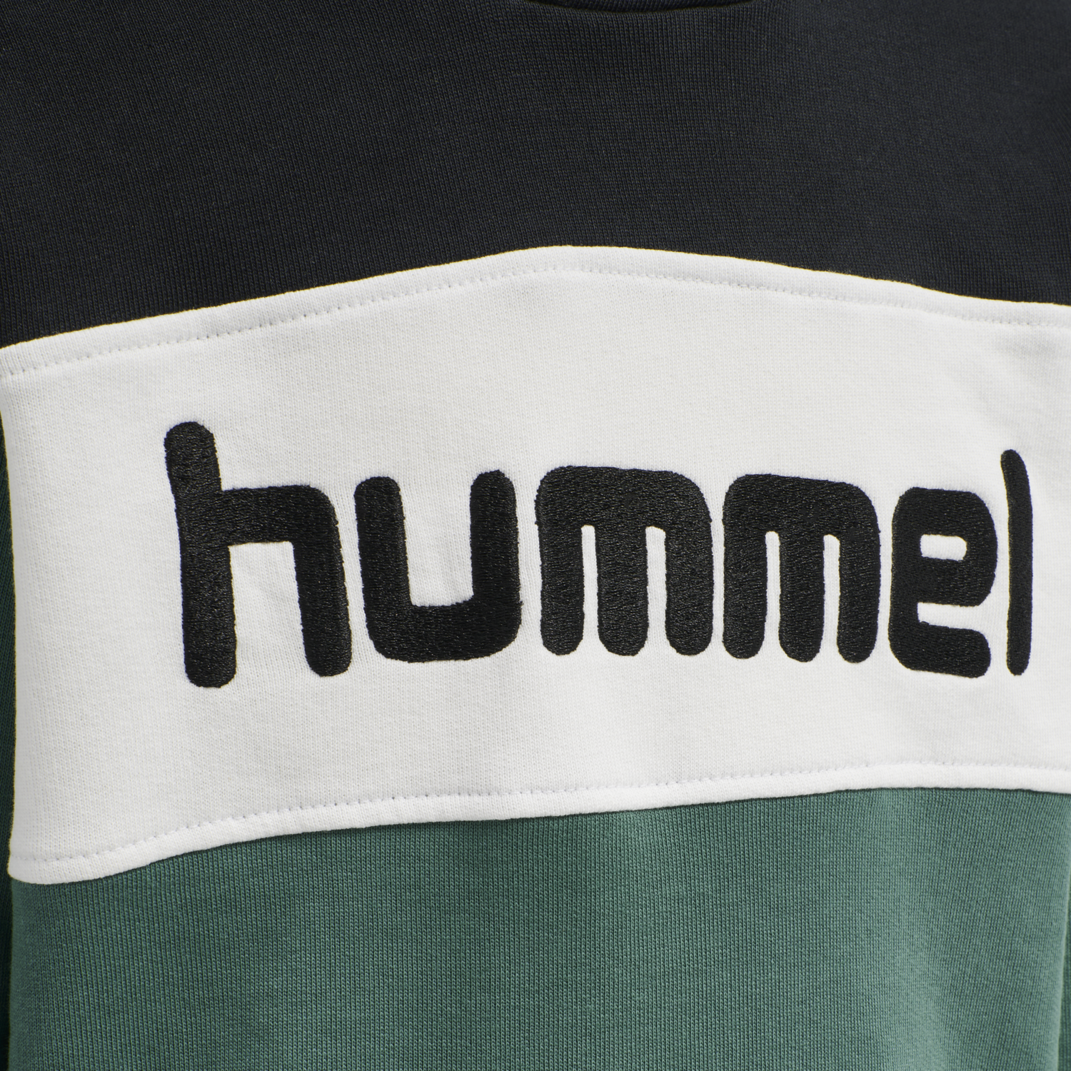 Hummel morten hoodie clearance
