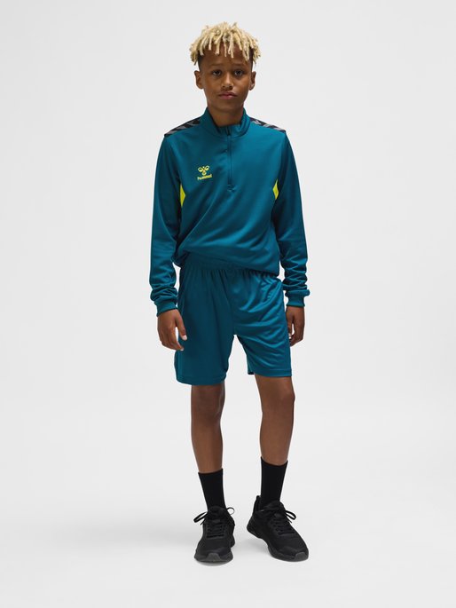 hmlAUTHENTIC PL SHORTS KIDS, BLUE CORAL, model