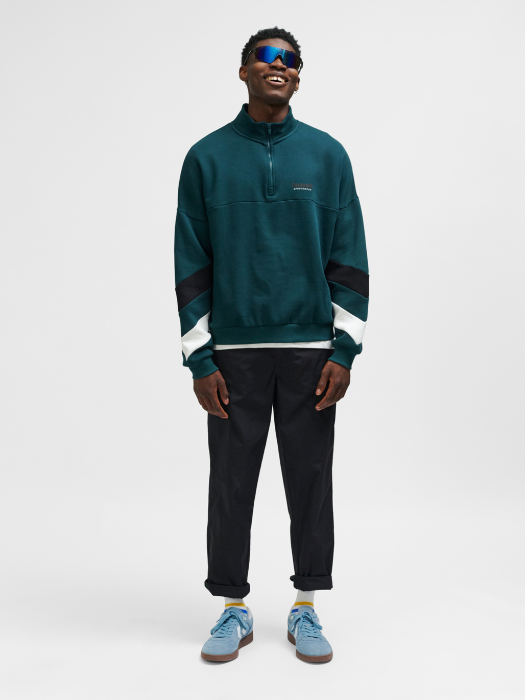 Paragraph FONT LOGO HOODIE FREE / BLACK