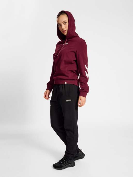 hmlLEGACY WOMAN HOODIE, 3661, model