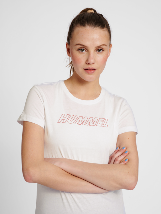 hmlTE CALI COTTON T-SHIRT, WHITE, model