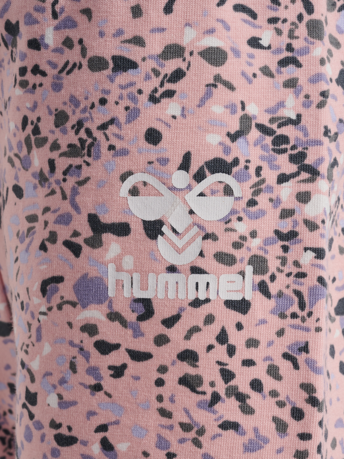 hmlKRISTA AOP SHORTS, STRAWBERRY CREAM, packshot