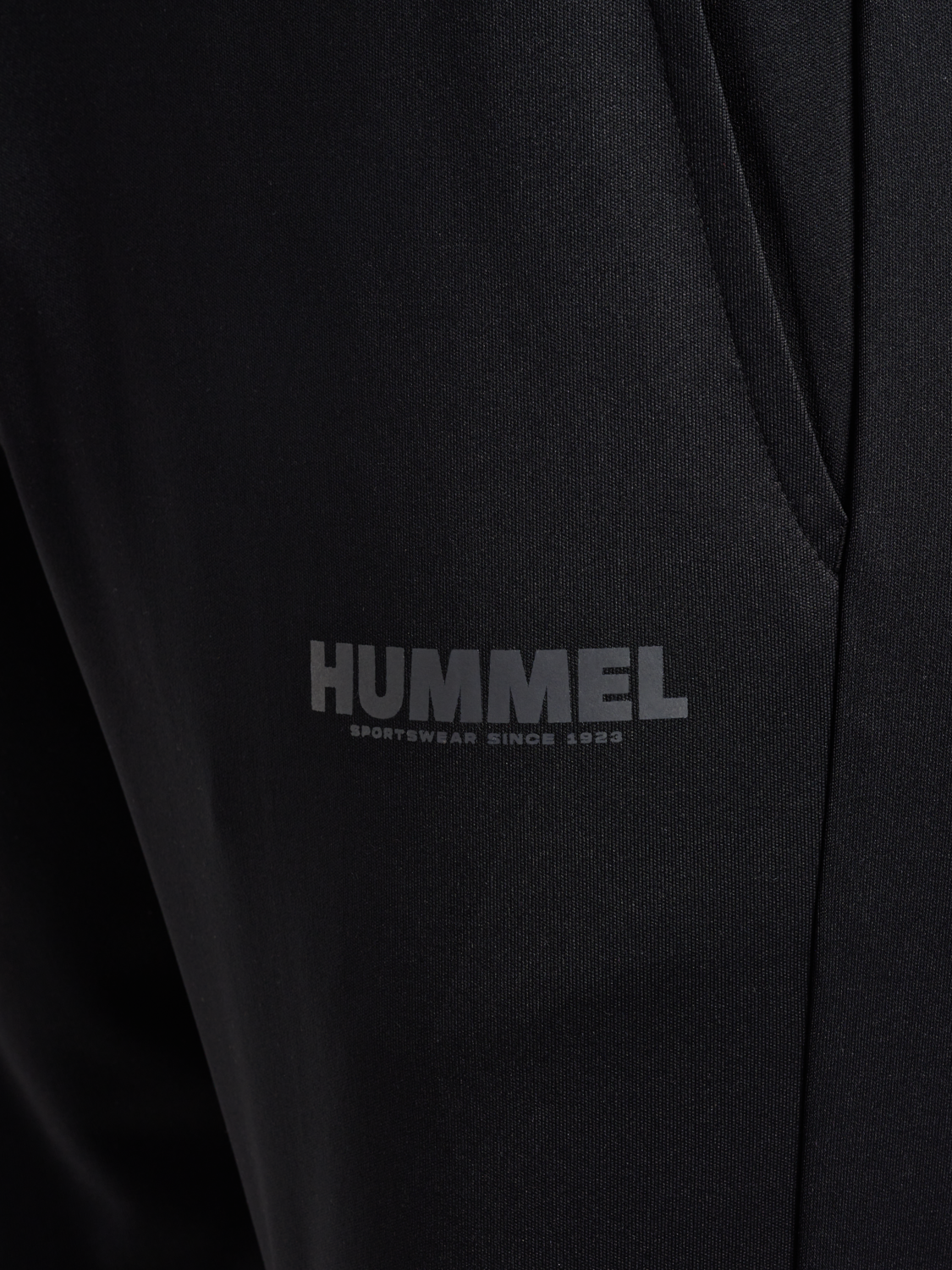 hmlLEGACY SUNE POLY TAPERED PANTS, BLACK, packshot