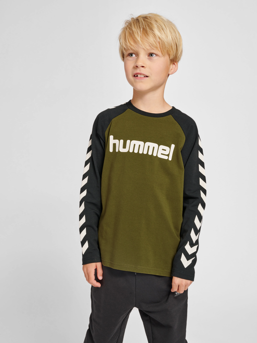 hummel BOYS T-SHIRT L/S - DARK OLIVE