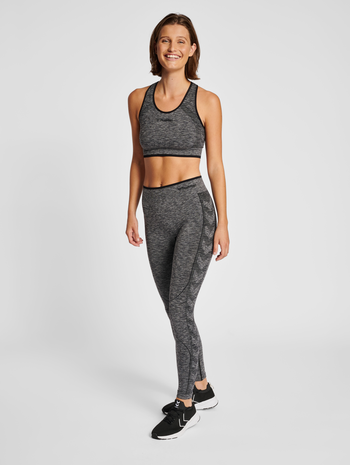hmlMT UNA SEAMLESS SPORTS TOP, BLACK MELANGE, model