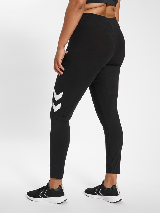 hmlLEGACY WOMAN HW TIGHTS PLUS, 2001, model