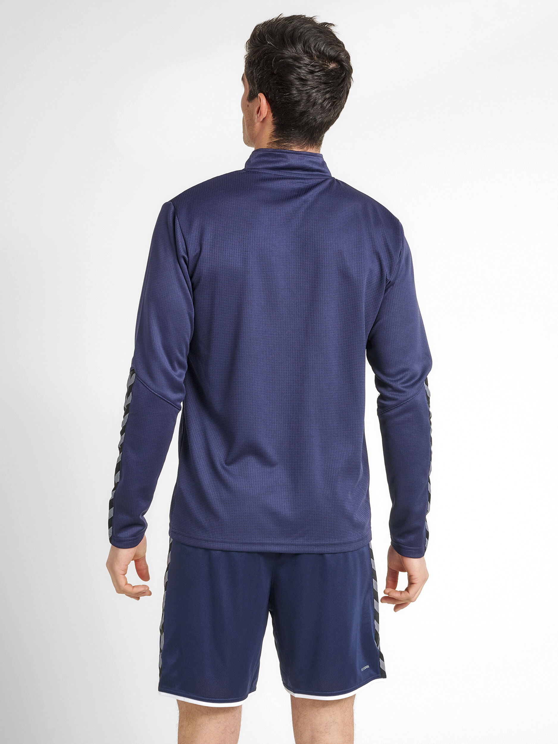 Hummel Authentic Half Zip Sweatshirt Marine Blue. 