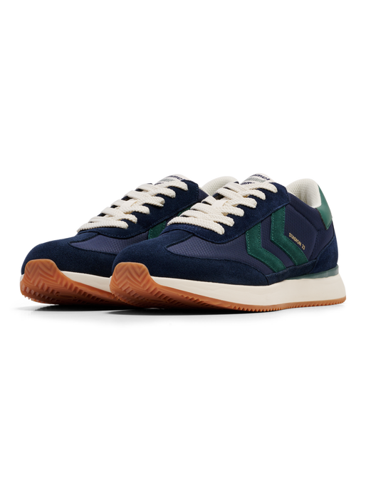 STADION 23, BLACK IRIS, packshot