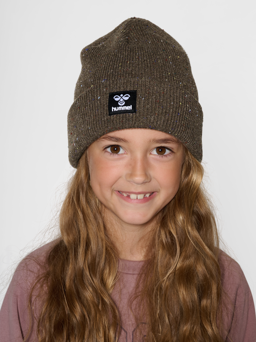 hmlSTONE BEANIE, MAJOR BROWN, model