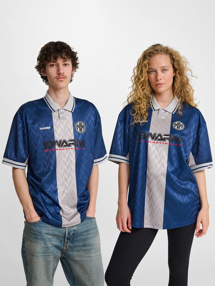 hmlLOOSE FB JERSEY S/S, ESTATE BLUE, model
