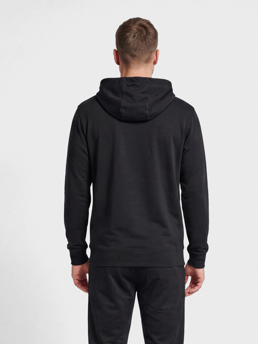 hmlGO 2.0 HOODIE, BLACK, model