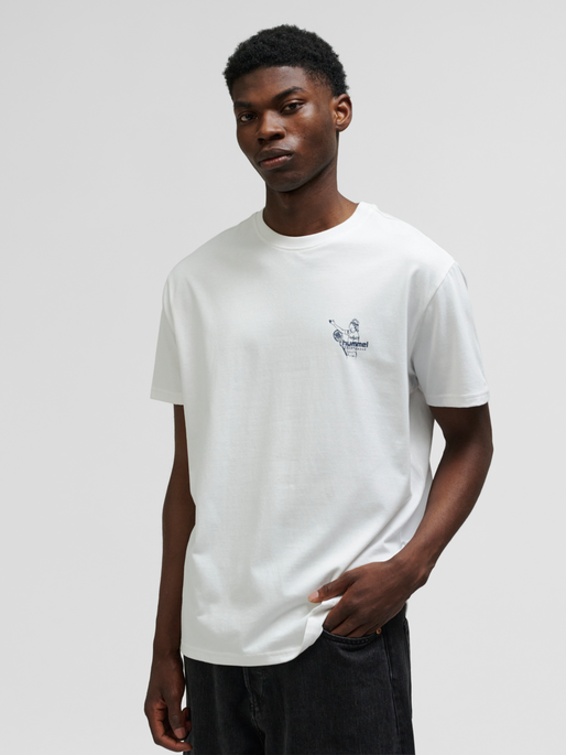 hmlLOOSE T-SHIRT S/S LESSON, WHITE, model