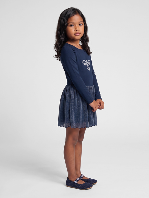 hmlJR GLITTER TIGHTS GYMSUIT L/S, DRESS BLUES, model