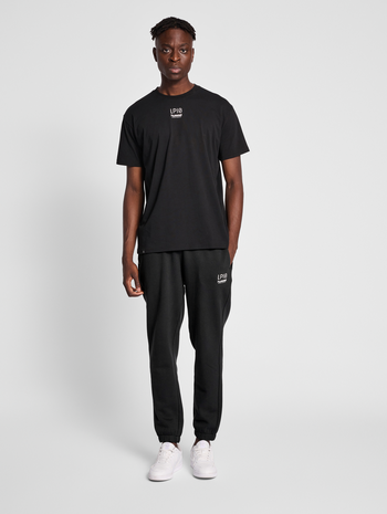 hmlLP10 LOOSE SWEATPANTS, BLACK, model