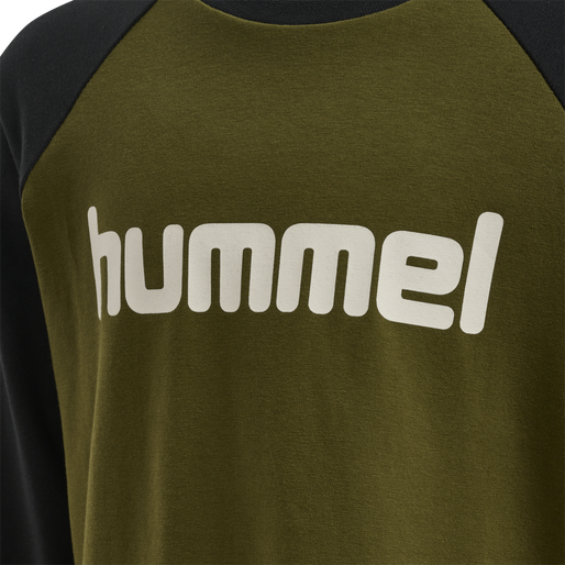 hmlBOYS T-SHIRT L/S, DARK OLIVE, packshot