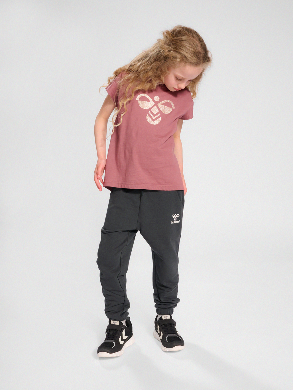 hmlNUTTIE PANTS, 1525, model