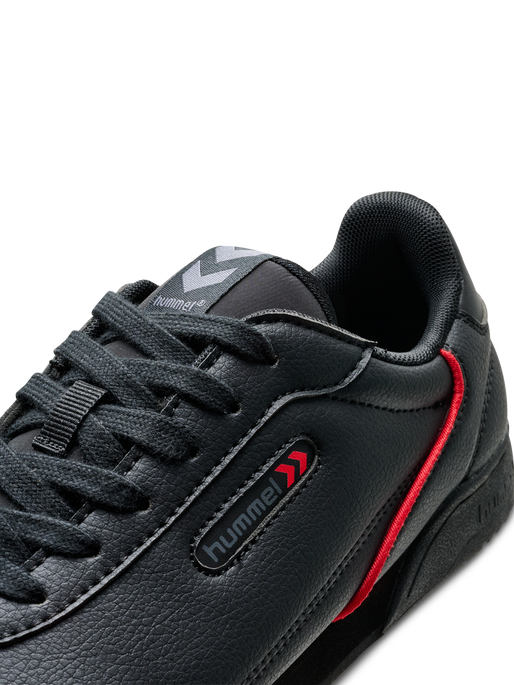 Hummel shoes top
