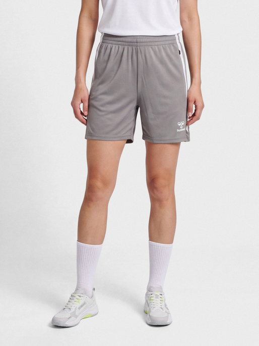 hmlLEAD 2.0 TRAINING SHORTS WOMAN, STEEL GRAY, model